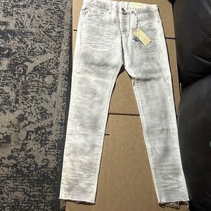 Men's MNML White Distressed Jeans